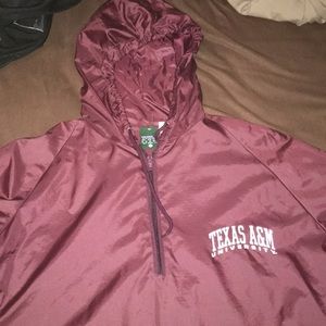 Texas A&M maroon rain jacket/ wind breaker